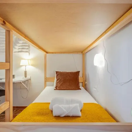 Casa Cielo Azul - Only 10 Mins Walk To Everything! Нерха